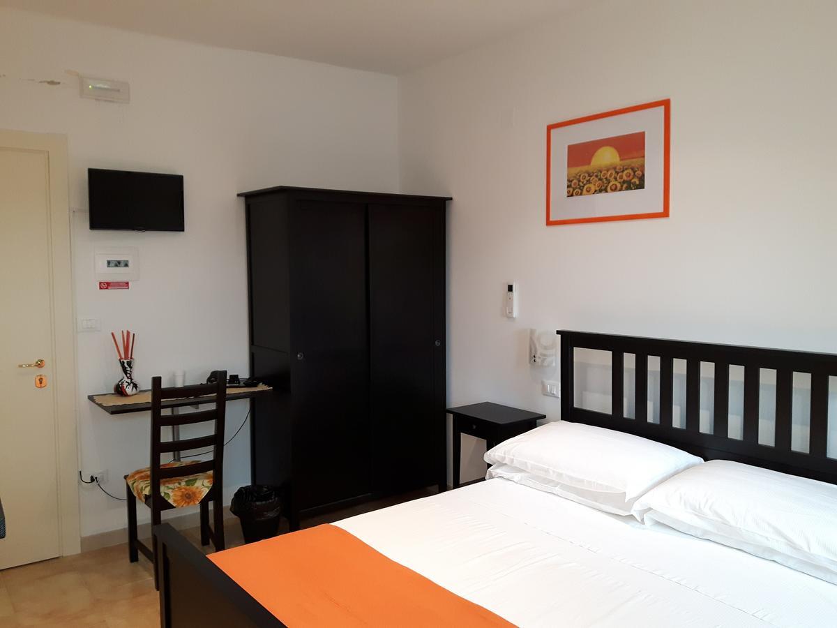 La Casa In Campagna Bed & Breakfast Cossignano Dış mekan fotoğraf