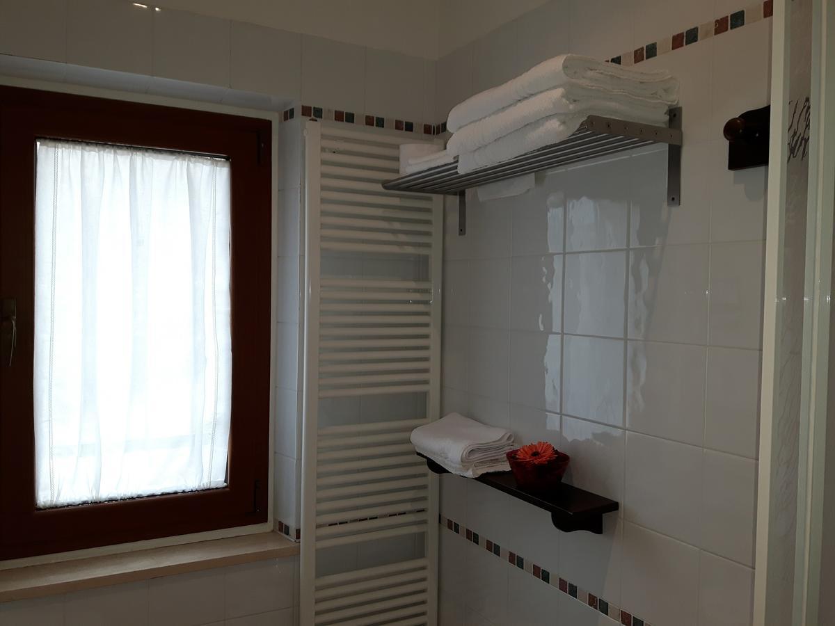 La Casa In Campagna Bed & Breakfast Cossignano Dış mekan fotoğraf