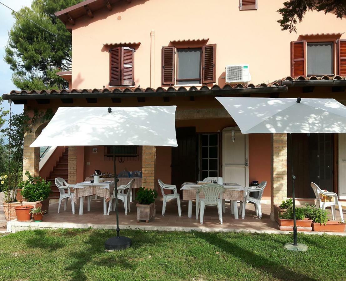 La Casa In Campagna Bed & Breakfast Cossignano Dış mekan fotoğraf